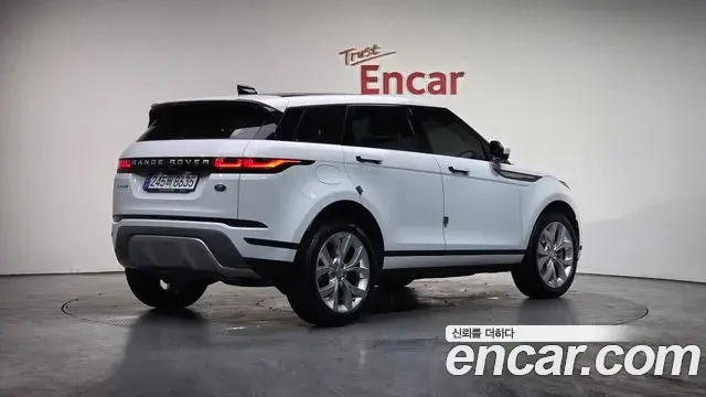 Land Rover Range Rover Evoque 2021 — Фото 2/20