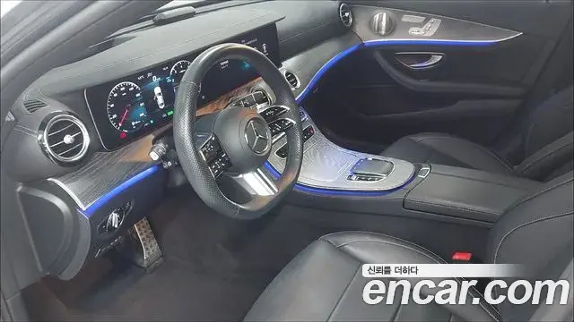 Mercedes-Benz E-Class 2022 — Şəkil 14/17