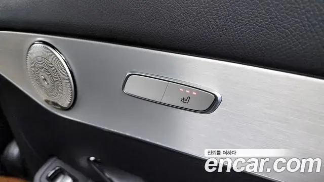 Mercedes-Benz GLC-Class 2018 — Şəkil 4/20