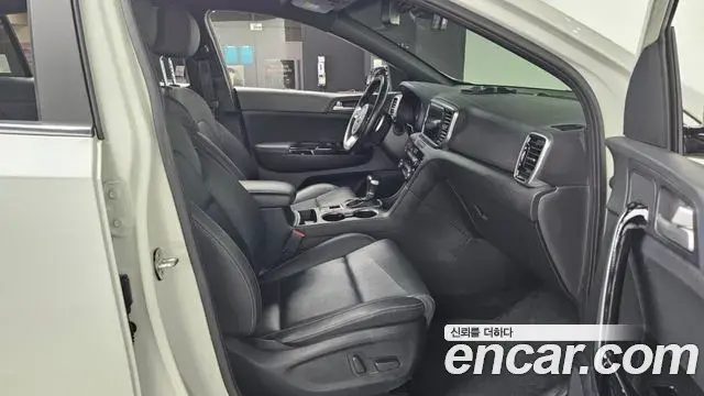 Kia Sportage The Bold 2020 — Şəkil 19/20