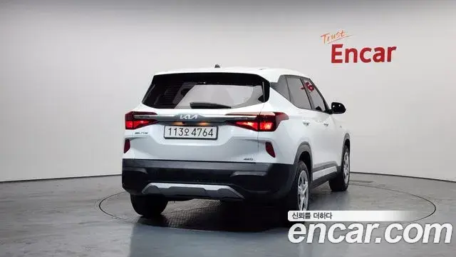 Kia Seltos 2021 — Photo 8/20