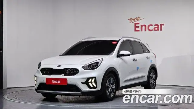 Kia Niro 2020 — Şəkil 8/20