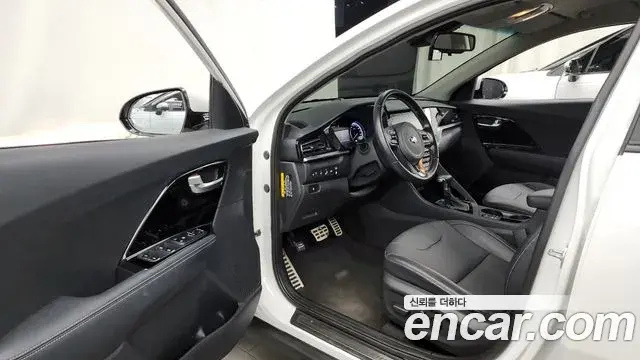 Kia Niro 2020 — Şəkil 5/20