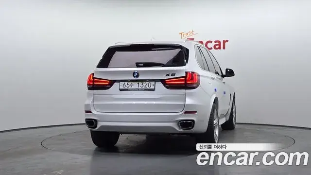 BMW X5 2018 — Şəkil 15/20