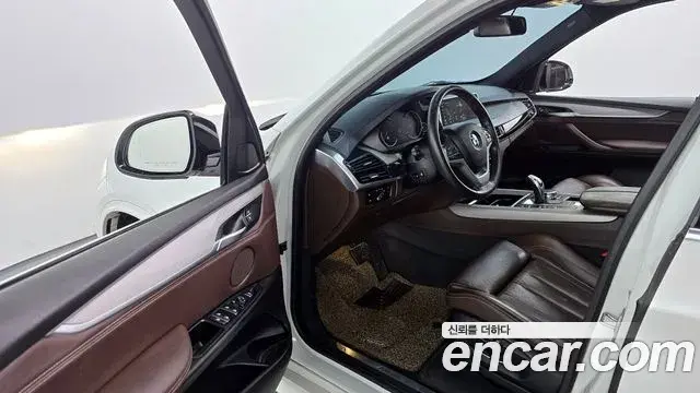 BMW X5 2018 — Şəkil 11/20