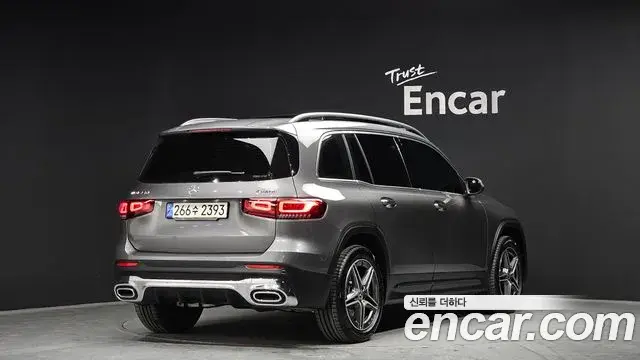 Mercedes-Benz GLB-Class 2022 — Photo 9/20