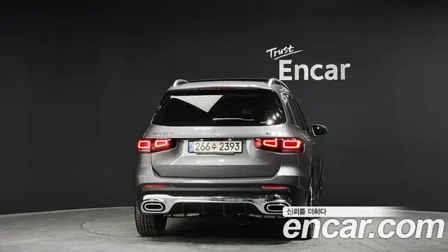 Mercedes-Benz GLB-Class 2022 — Photo 16/20