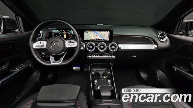 Mercedes-Benz GLB-Class 2022 — Photo 7/20