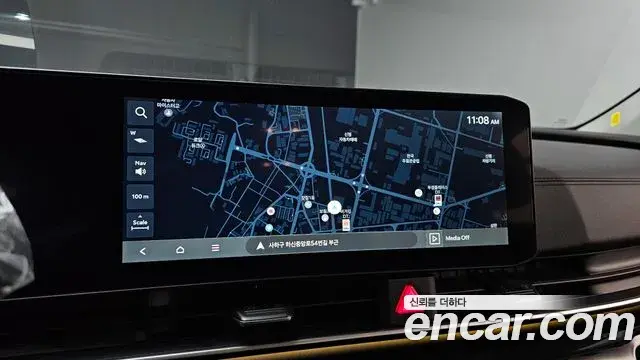 Kia Carnival 2023 — ფოტო 20/20