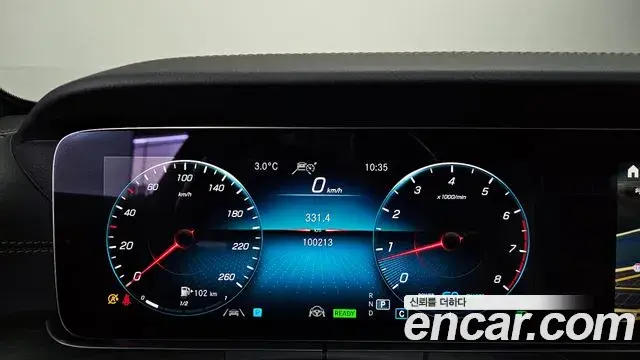 Mercedes-Benz E-Class 2021 — ფოტო 16/20
