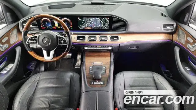 Mercedes-Benz GLS-Class 2021 — Photo 12/20