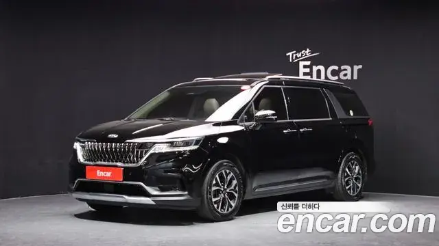 Kia Carnival 2021 — Photo 1/20