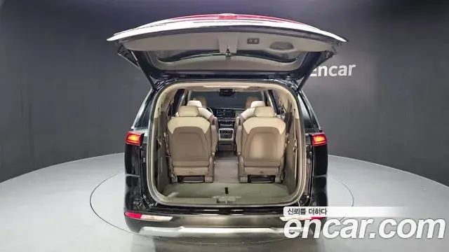 Kia Carnival 2021 — Photo 20/20