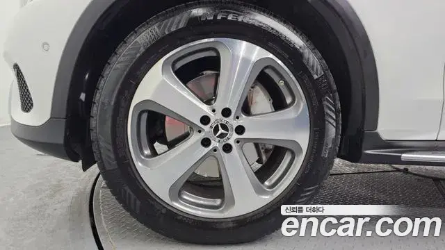 Mercedes-Benz GLC-Class 2019 — Şəkil 12/20