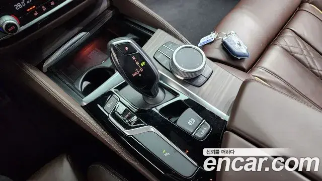 BMW 5 Series 2020 — Фото 9/20