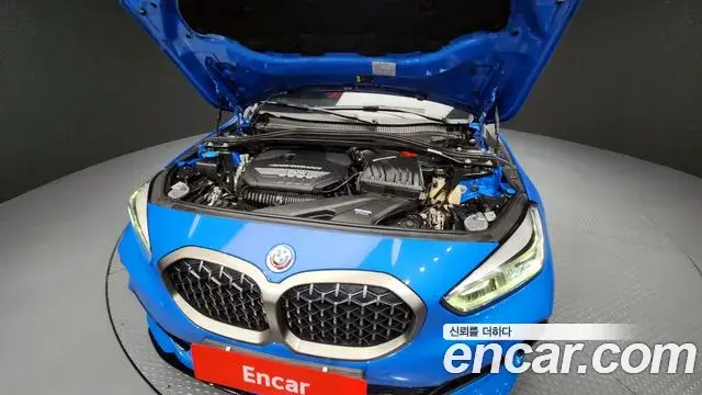 BMW 1 Series 2022 — ფოტო 10/20