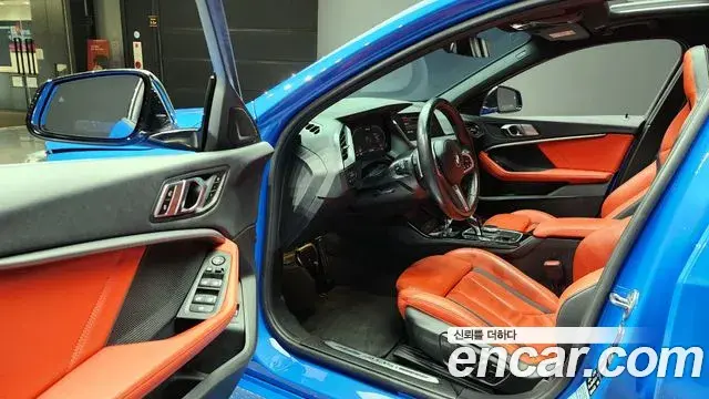 BMW 1 Series 2022 — ფოტო 1/20