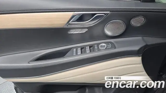 Genesis GV80 2021 — Şəkil 31/33