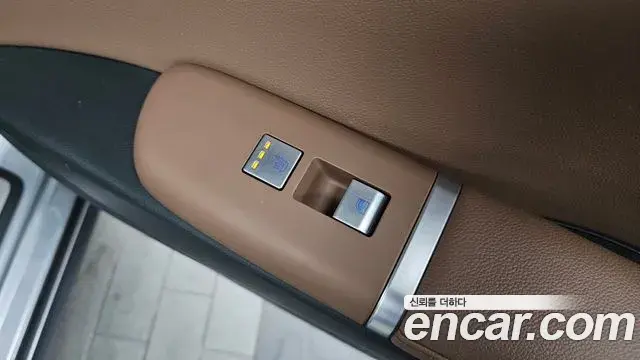 Hyundai Grandeur Hybrid 2023 — Şəkil 13/20
