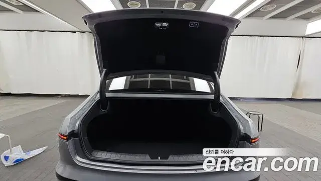 Hyundai Grandeur Hybrid 2023 — Şəkil 19/20