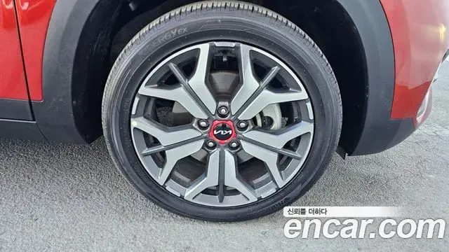 Kia Seltos 2022 — ფოტო 20/20