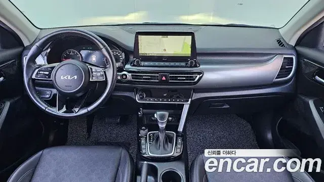 Kia Seltos 2022 — ფოტო 3/20