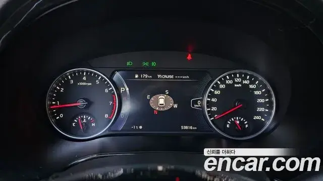 Kia Seltos 2022 — ფოტო 14/20