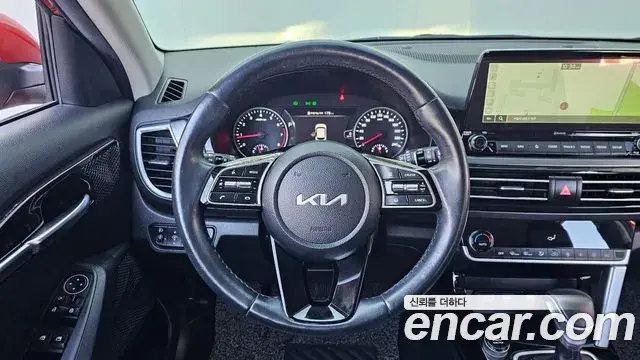 Kia Seltos 2022 — ფოტო 10/20