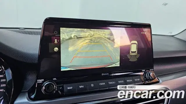 Kia Seltos 2022 — ფოტო 6/20