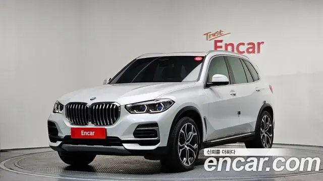 BMW X5 2023 — Фото 1/20