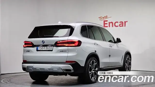 BMW X5 2023 — Фото 2/20