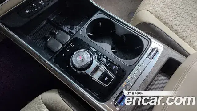 Kia Carnival 2025 — ფოტო 2/20