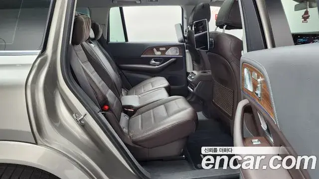 Mercedes-Benz GLS-Class 2020 — Фото 12/20