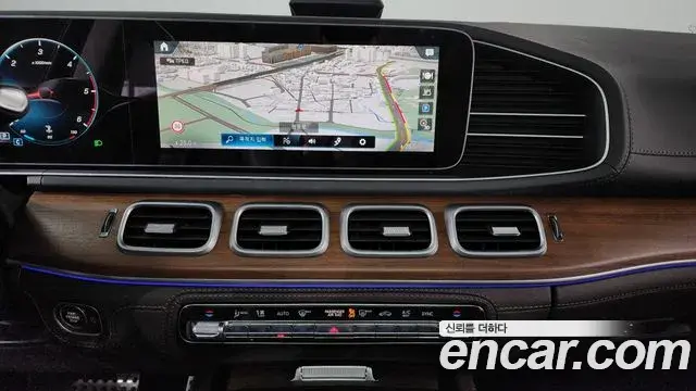 Mercedes-Benz GLS-Class 2020 — Фото 14/20