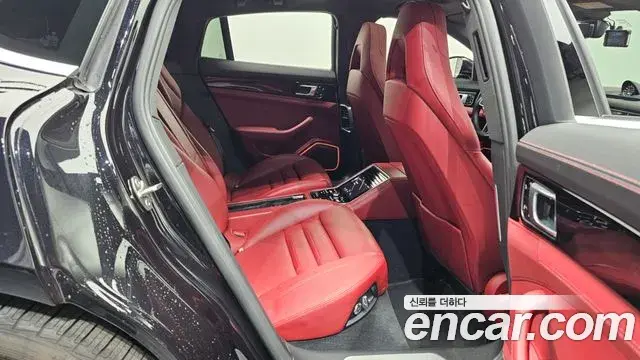 Porsche Panamera 2018 — ფოტო 9/20