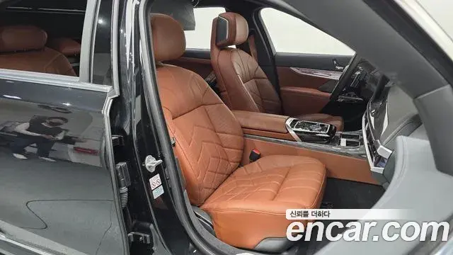 BMW 7 Series 2024 — ფოტო 11/20