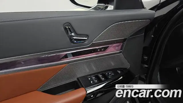 BMW 7 Series 2024 — ფოტო 6/20
