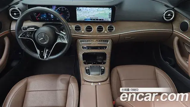 Mercedes-Benz E-Class 2023 — Фото 7/20