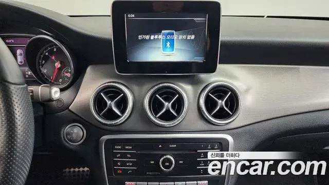 Mercedes-Benz CLA-Class 2018 — Photo 20/20