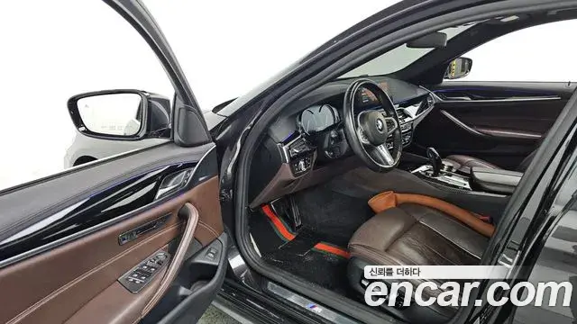 BMW 5 Series 2018 — Şəkil 5/20