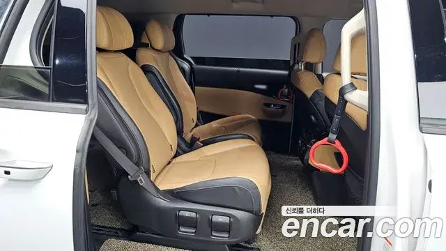 Kia Carnival 2020 — Şəkil 17/20
