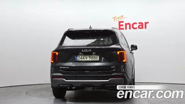 Kia Sorento 2023 — Şəkil 12/20