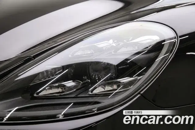 Porsche Panamera 2022 — Photo 8/20
