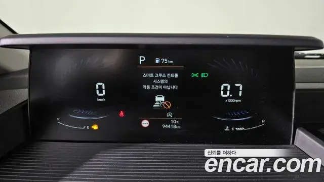 Hyundai Staria 2023 — Фото 8/20