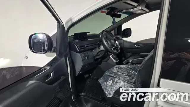 Hyundai Staria 2023 — Фото 10/20