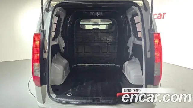 Hyundai Staria 2023 — Фото 20/20