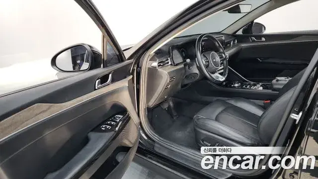 Kia K5 2020 — Photo 14/20