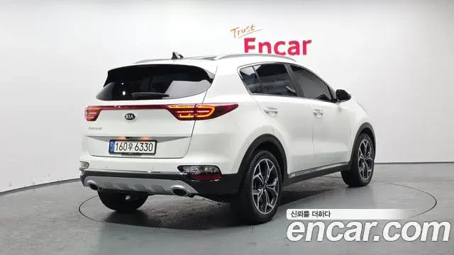 Kia Sportage The Bold 2021 — Photo 6/20