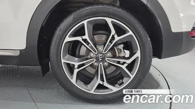 Kia Sportage The Bold 2021 — Photo 5/20