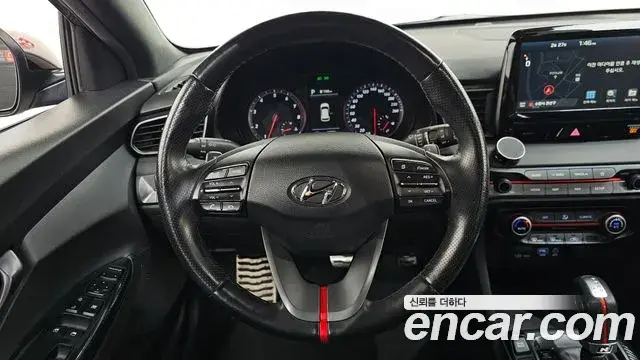 Hyundai Veloster 2018 — ფოტო 11/20
